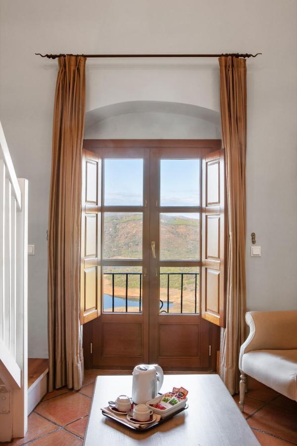TUGASA Hotel Castillo de Castellar Castellar de la Frontera Bagian luar foto