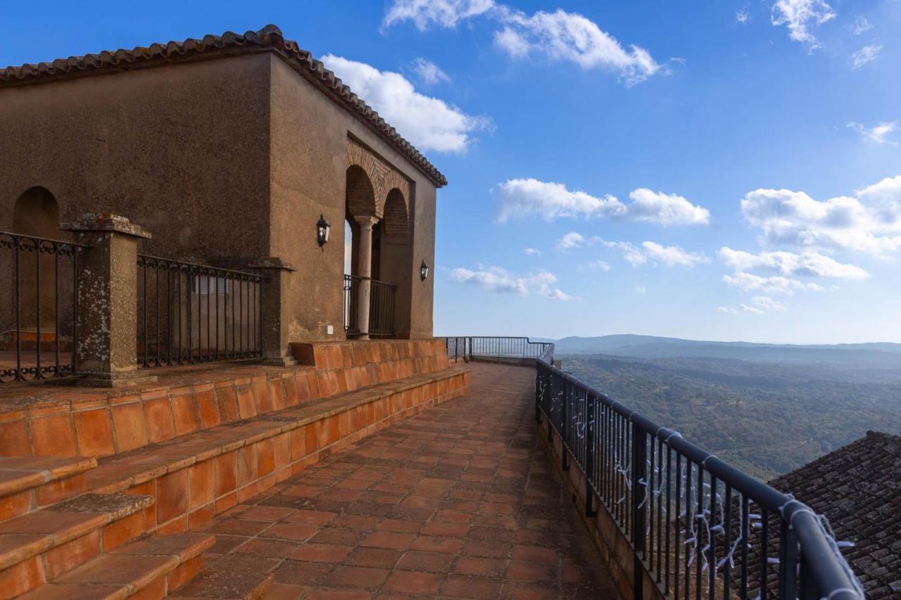 TUGASA Hotel Castillo de Castellar Castellar de la Frontera Bagian luar foto