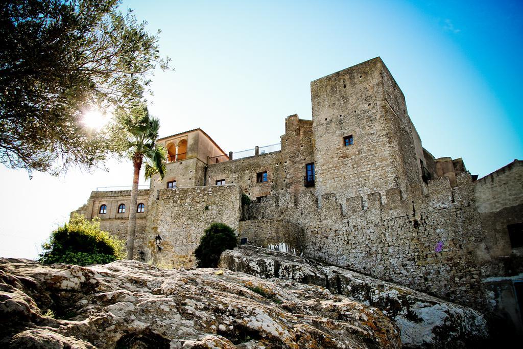 TUGASA Hotel Castillo de Castellar Castellar de la Frontera Bagian luar foto